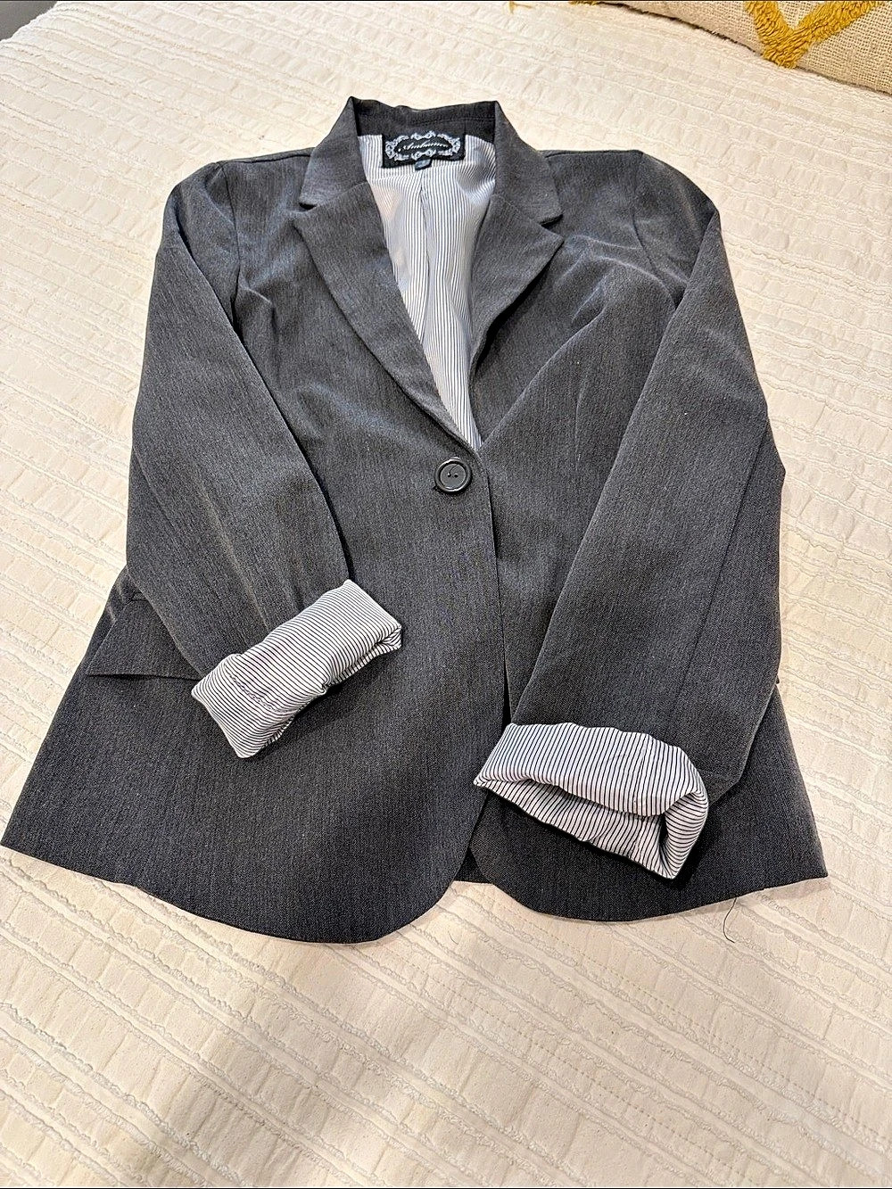 Ambiance Single-Button Blazer with Striped Lining Gray Blazer Size Small Like